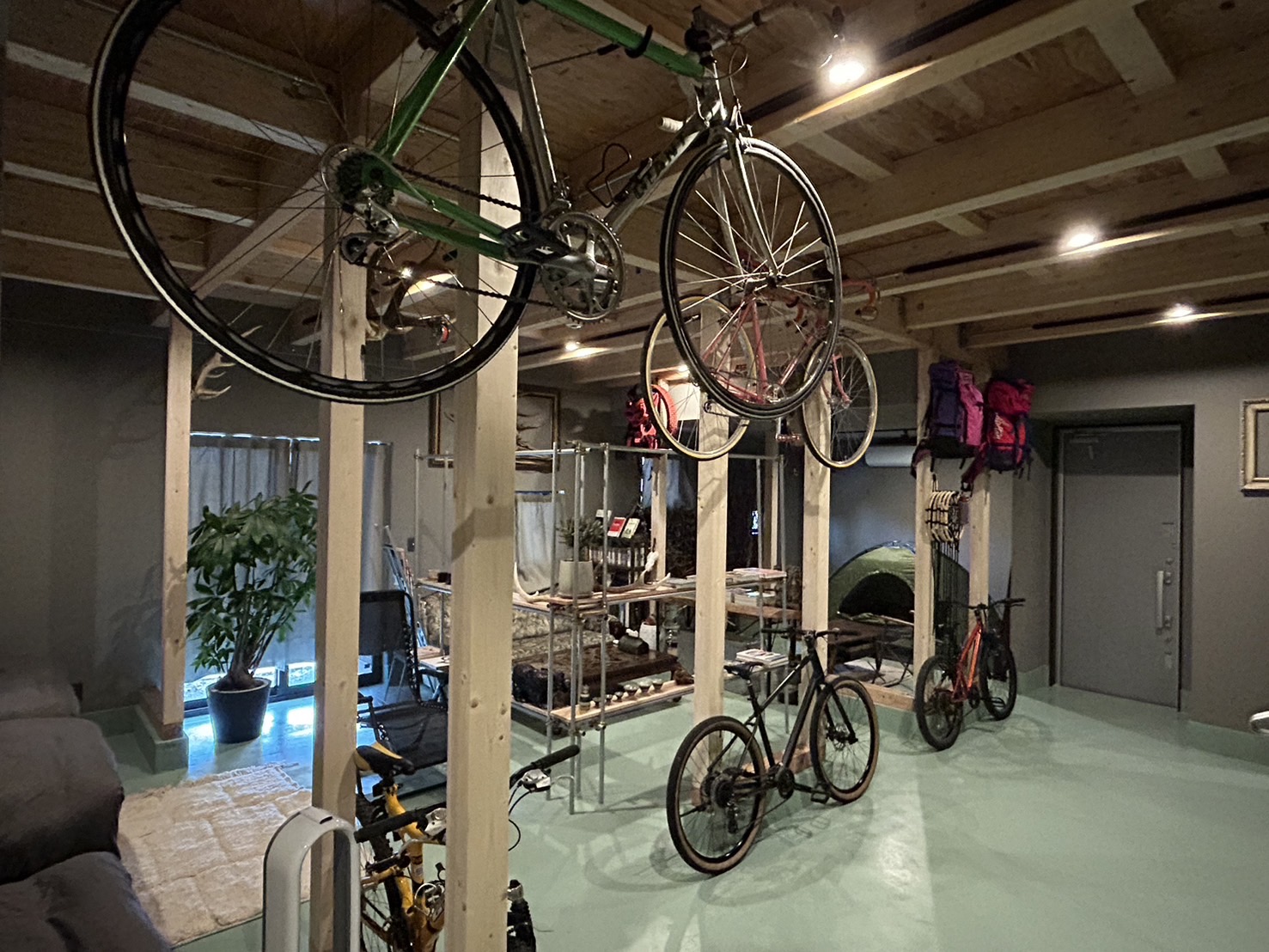 フモトノ&mus. 周辺の森林写真