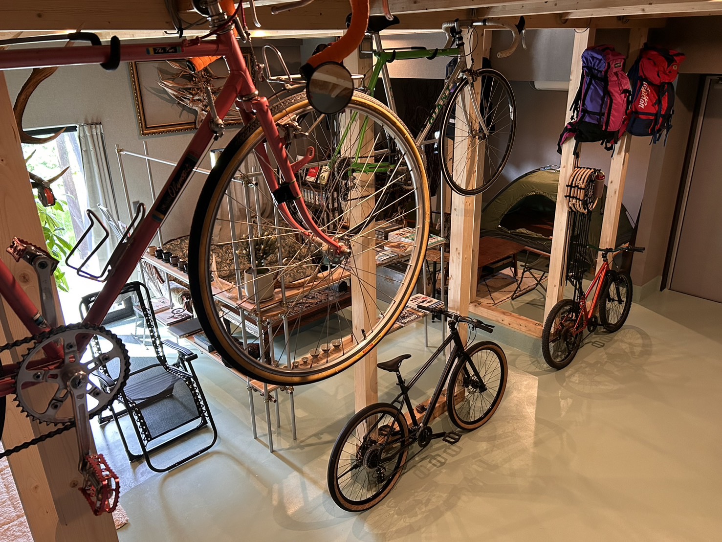 フモトノ&mus. 周辺の森林写真