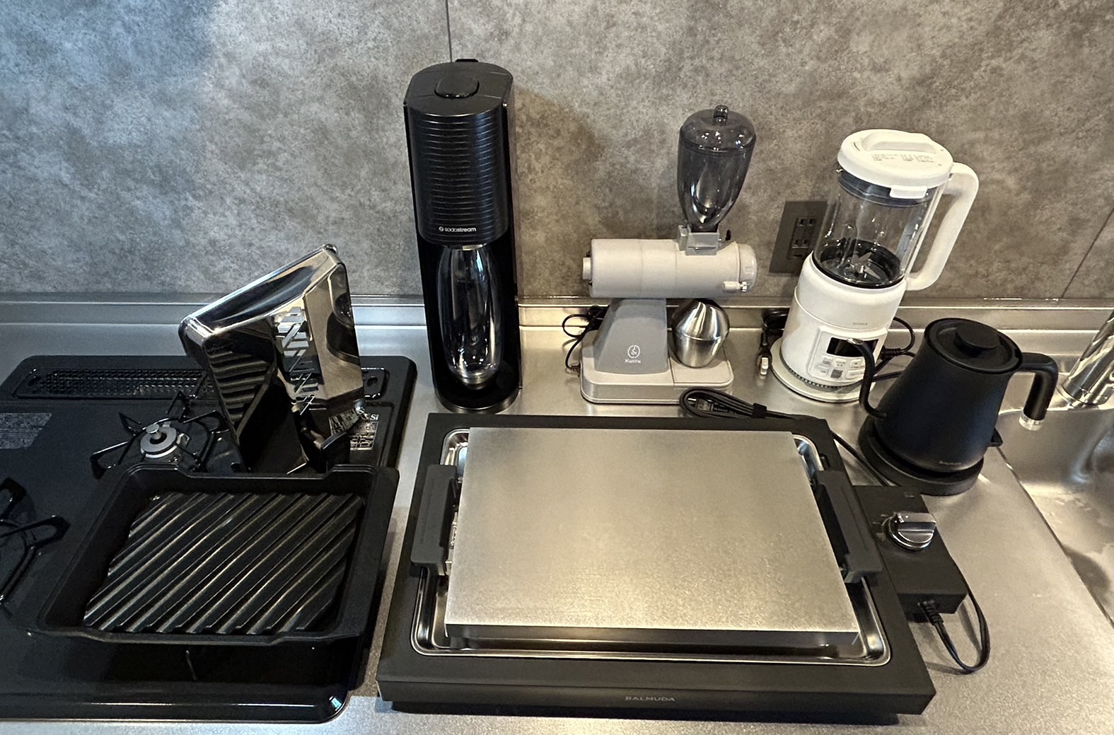 フモトノ&mus. 客室インテリア