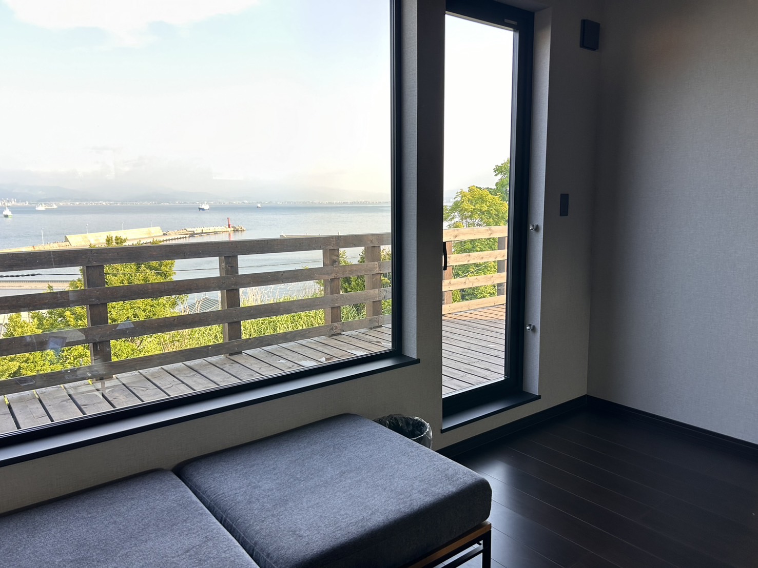 フモトノ&mus. 客室インテリア